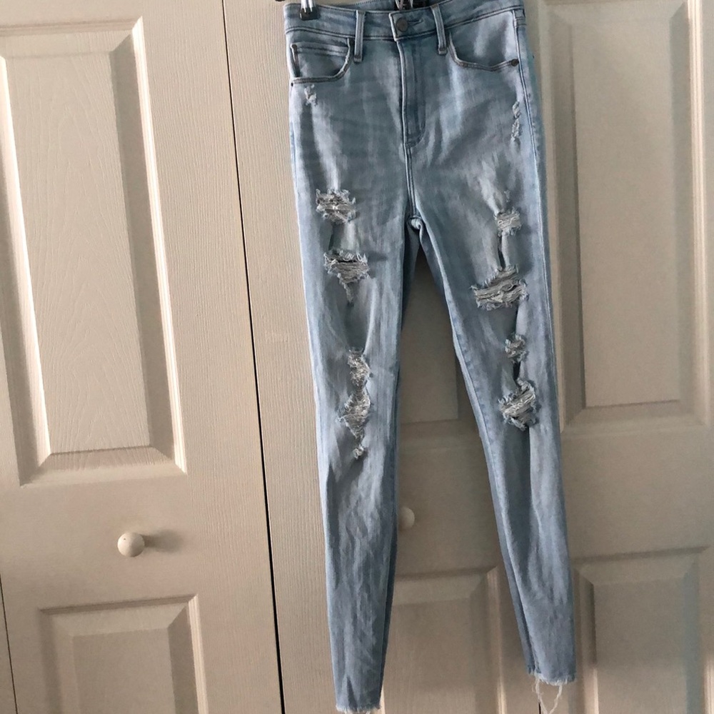 Abercrombie & Fitch Ripped Jeans!!